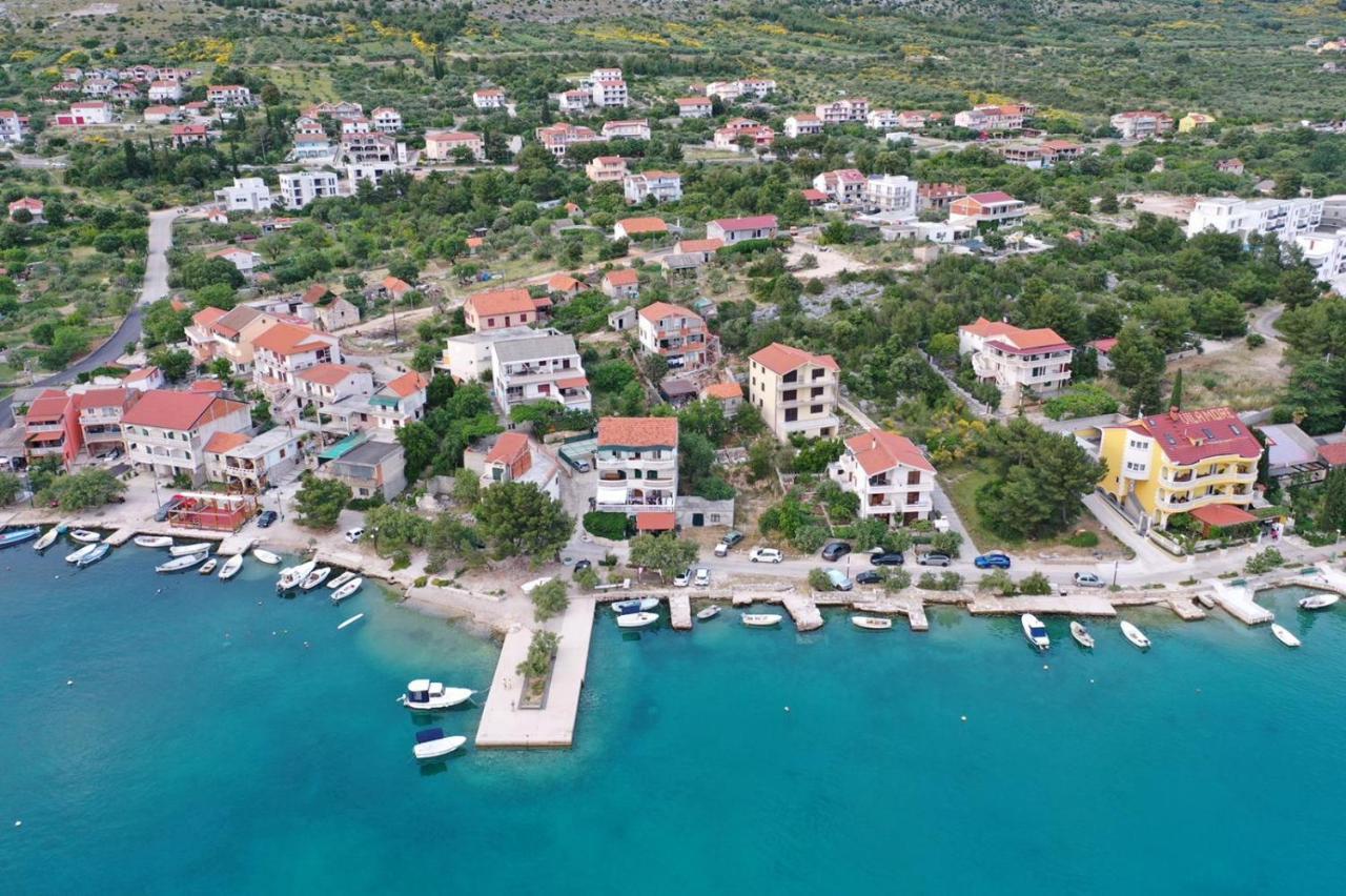 Apartmani Bonaca - 10M To The Sea Grebaštica Buitenkant foto