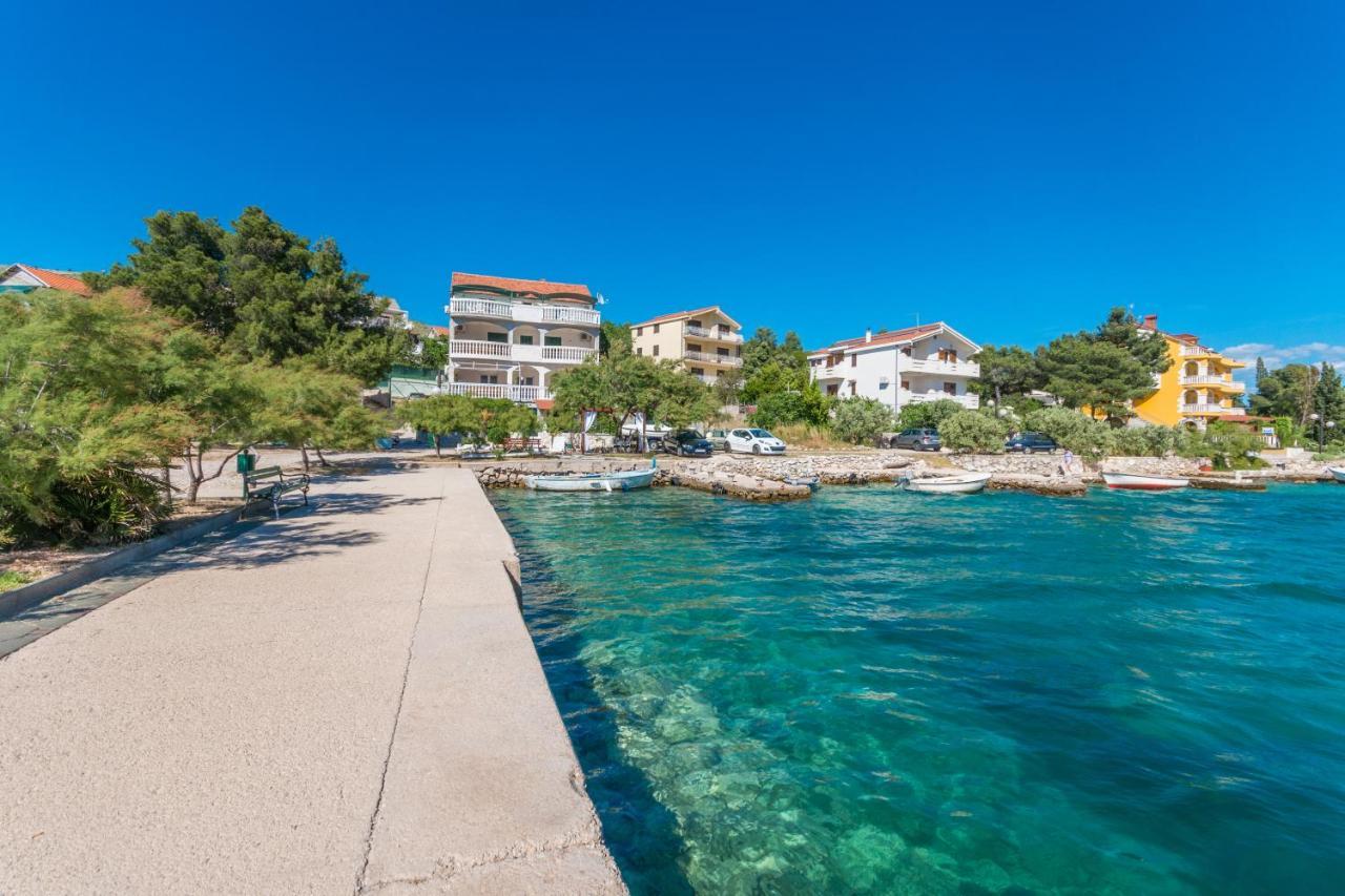 Apartmani Bonaca - 10M To The Sea Grebaštica Buitenkant foto