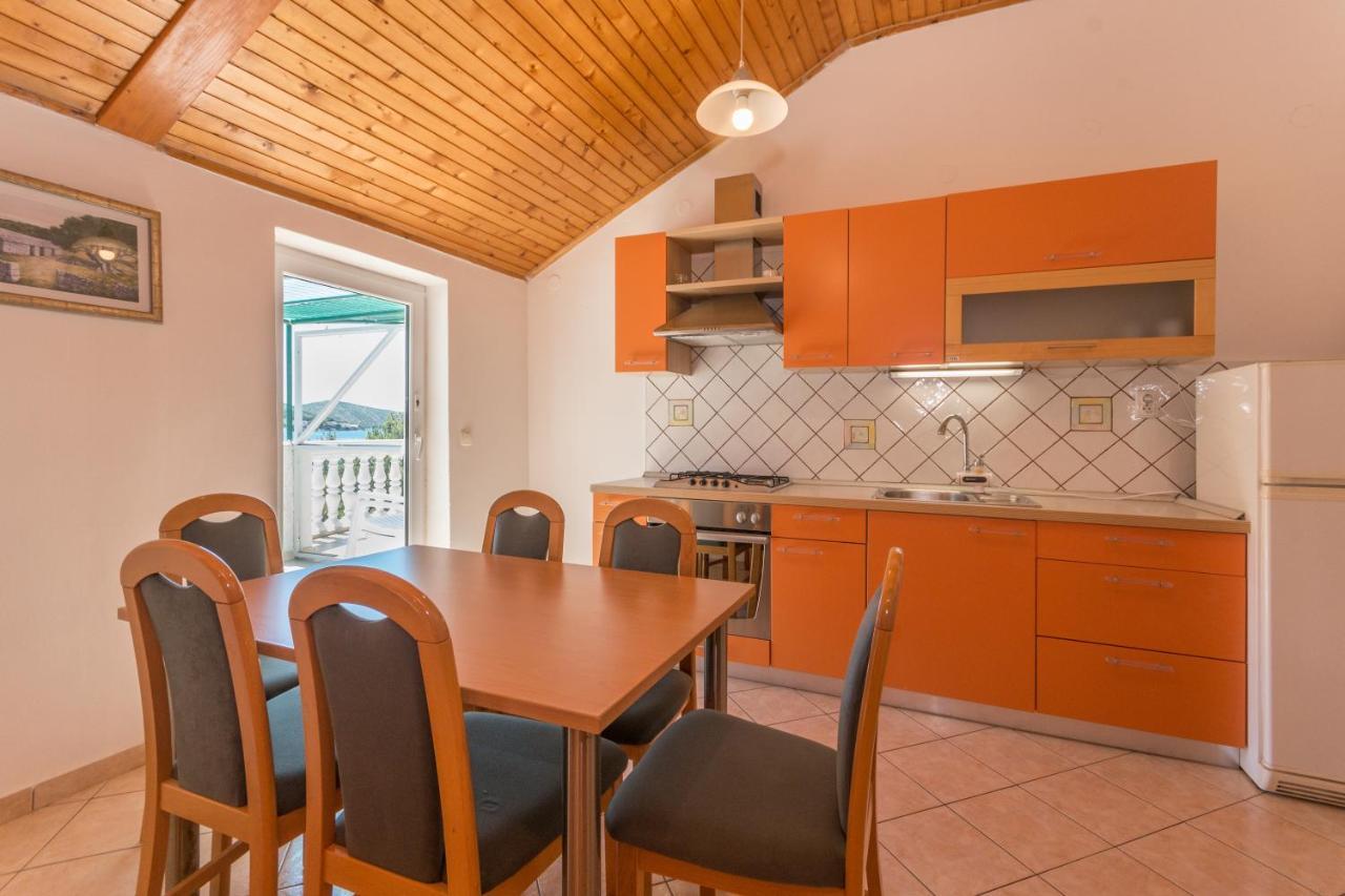 Apartmani Bonaca - 10M To The Sea Grebaštica Buitenkant foto